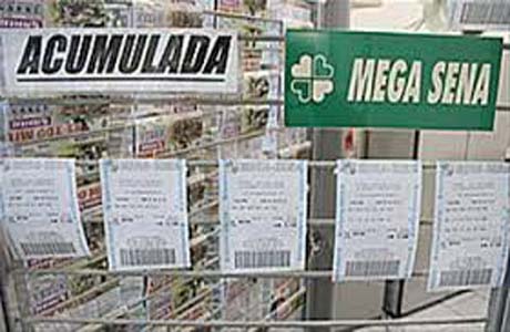Mega-Sena acumula e pode pagar R$ 33 milhões na próxima quarta