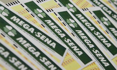 Mega-Sena: ninguém acerta dezenas e prêmio acumula em R$ 50 milhões