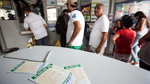 Mega-Sena acumula e pode pegar R$ 33 milhões na quarta-feira