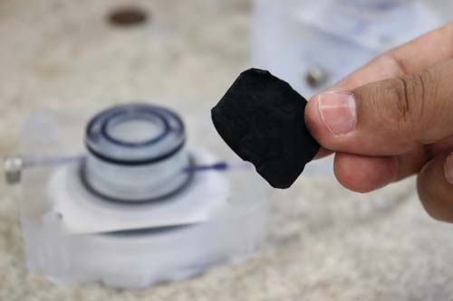 USP e Unesp produzem tecnologia que elimina corante e metal cancerígeno da água