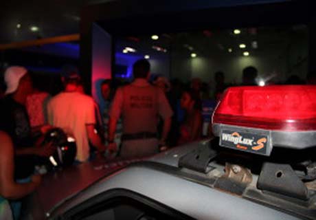 Adolescente de 17 anos é atingido por tiros em Porto Calvo