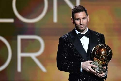 Messi conquista a Bola de Ouro pela 7ª vez; Neymar ficou apenas em 16°