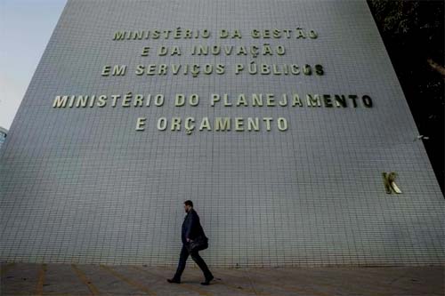 Governo realiza corte de mais de R$ 1,16 bilhão no orçamento da saúde para 2025