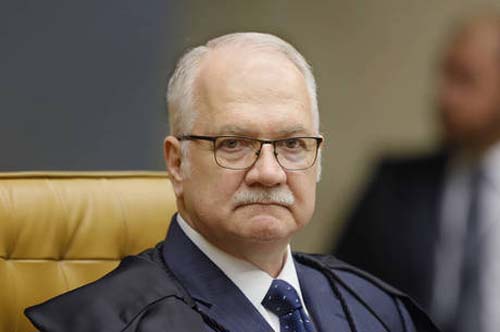 Fachin manda presos do grupo de risco do semiaberto para casa