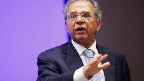 Guedes: para Renda Brasil a R$ 300 é preciso cortar deduções do IR