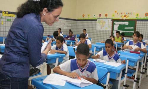 SEE convoca 244 monitores para a rede estadual