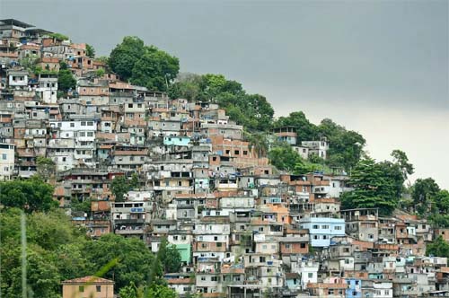 Policiais militares são baleados em confronto na Zona Norte do Rio