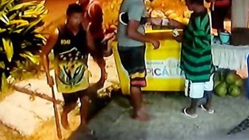 Polícia prende três suspeitos pela morte de congolês em quiosque no RJ