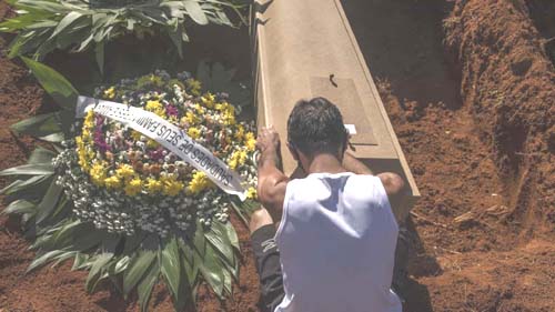 Média de mortes por covid-19 cai 24% em duas semanas, a maior redução em 6 meses