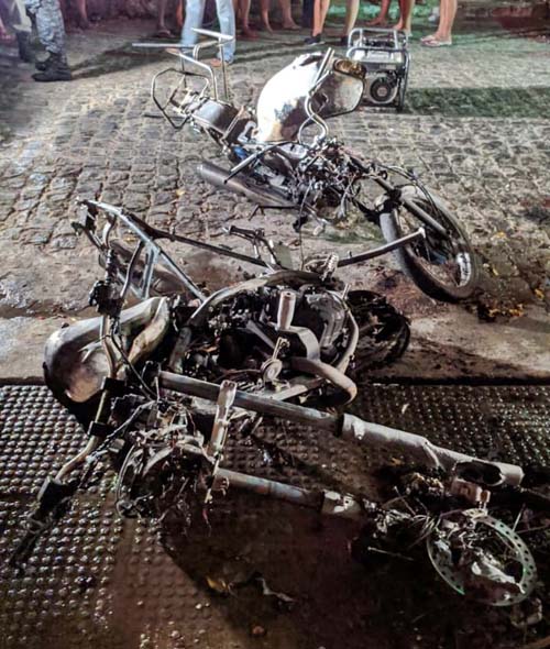 Incêndio em União no interior de residência destrói veículos