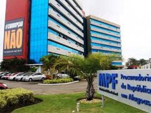 UFAL acolhe parcialmente recomendação do MPF para revisar a lista de aprovados em concurso público