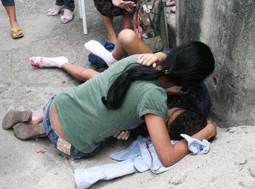Mulheres são atingidas por bala perdida na periferia de Maceió