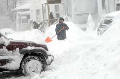 Onda de frio nos EUA interrompe produção da GM, Ford e Toyota