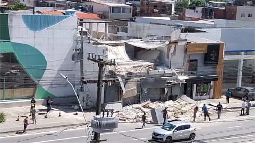 Prédio comercial desaba no Recife três dias após desabamento que deixou 14 mortos em Paulista