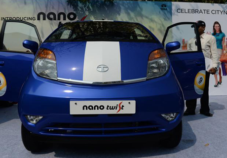 Com vendas baixas, carro mais barato do mundo ganha nova versão e vai custar apenas 9 mil reais