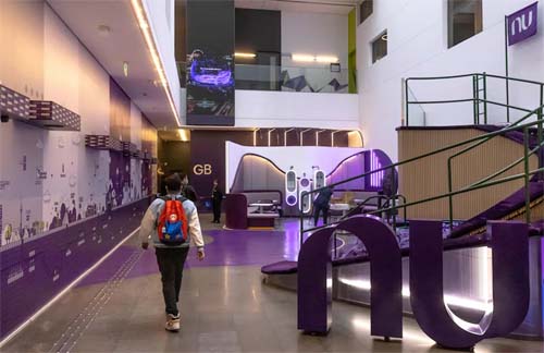 Nubank anuncia transição do trabalho remoto para uma abordagem híbrida em 2026