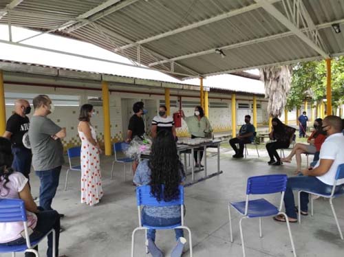 Estudantes da rede municipal participam de oficina e concurso de poesia