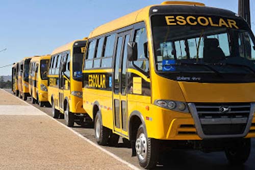 Santana do Mundaú foi contemplada com verba para aquisição de ônibus escolares
