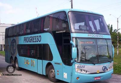 Quadrilha intercepta ônibus de turismo e assalta passageiros em Messias
