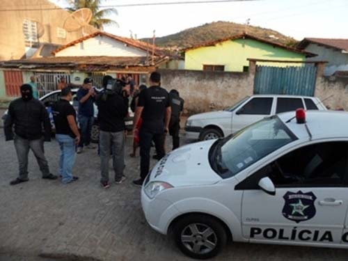 Operação em AL mais 3 estados prende suspeitos de fraudar concursos públicos