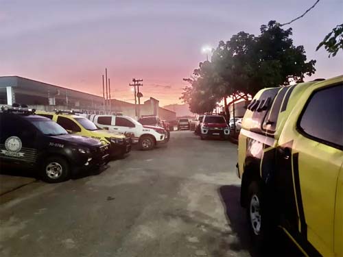 Operação cumpre 20 mandados contra organização criminosa ligada ao tráfico de drogas