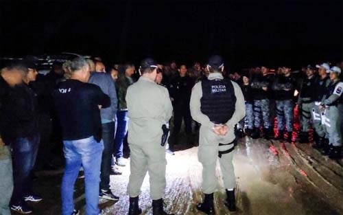 Operação cumpre 26 mandados contra suspeitos de tráfico de drogas e homicídios, em Matriz do Camaragibe