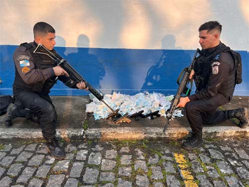 Três criminosos são mortos e cinco ficam feridos em operação da PM na Zona Oeste do Rio