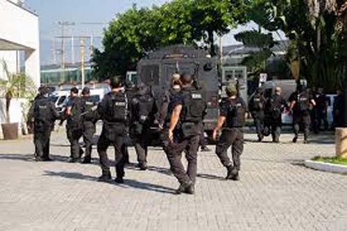 Violência em Senador Camará: Escolas Fechadas e Medo na Comunidade