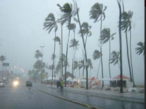 Semarh alerta para incidência de rajadas de vento de até 50km/h e chuva em AL
