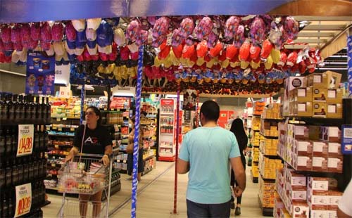 Mais da metade dos alagoanos pretendem gastar até R$100 em presentes de Páscoa