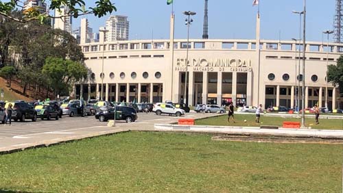 Manifestantes fazem carreata em favor da Lava Jato em São Paulo