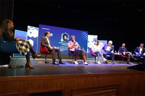 Apenas 13% dos jovens de 18 a 24 anos trabalham e estudam no Brasil