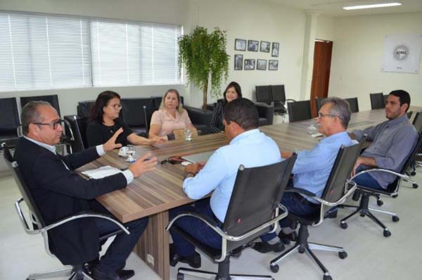 Sistema Fecomércio/Sesc/Senac e prefeitura de Palmeira dos Índios discutem parceria