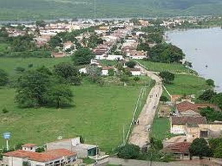 Quadrilha invade casa de Prefeito em Pão de Açucar