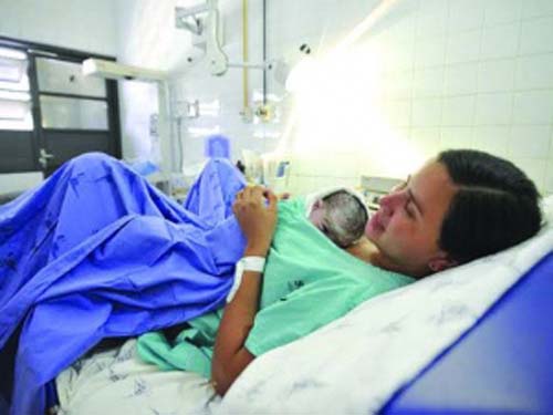 Campanha Novembro Roxo chama atenção para nascimento de prematuros