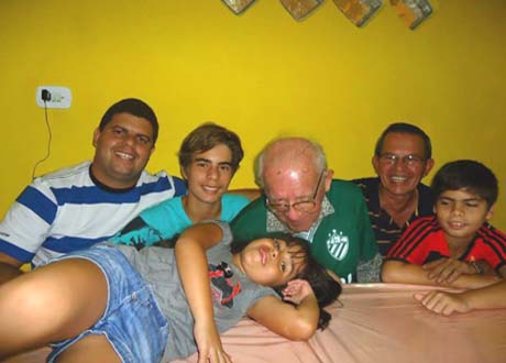 Ato Litúrgico na Capela Nossa Senhora Aparecida em Maceió marca despedida da família Cavalcante ao patriarca Paulo Cavalcante