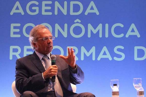 Paulo Guedes espera que Congresso derrube a estabilidade de servidores