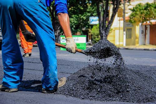 Programa vai pavimentar mais de 400 ruas na capital