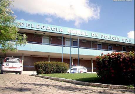 Policial Civil é preso acusado de assassinato após discussão em bar no interior de Alagoas 