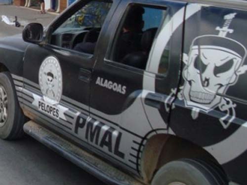 Homem é socorrido após levar um golpe de facão no pescoço em Arapiraca