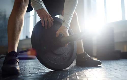 Personal trainer denunciado por homofobia é afastado de academia; PC e OAB investigam caso