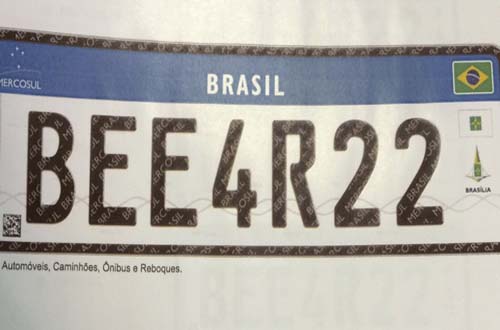 Denatran apresenta novas placas de automóveis no padrão do Mercosul