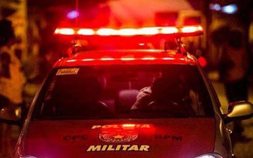 Homem é encontrado morto com dois tiros na cabeça, em Maceió