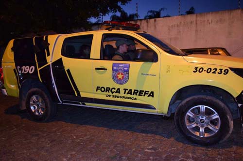 Pai de família é preso por após trancar esposa e filhos na garagem de casa O caso ocorreu durante a madrugada deste sábado (12) e terminou co