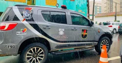 Com 10 kg de drogas embaixo da cama, homem é preso por tráfico em Rio Largo