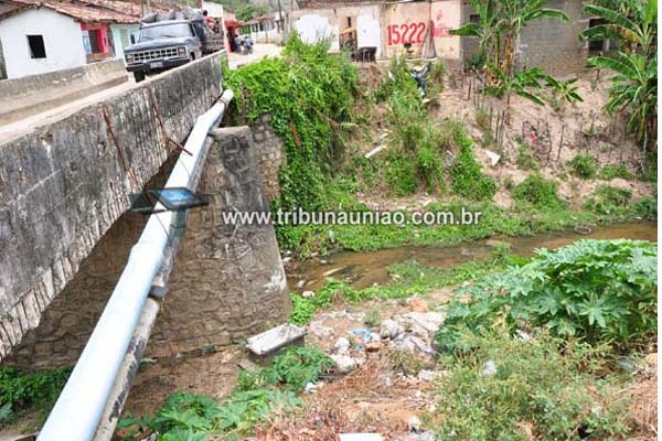 Comerciante é assassinado quado trafegava em ponte em Santana do Mundaú. Policia acredita que se trata de acerto de contas