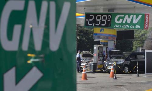 Governo reduz novamente mistura de biodiesel no diesel para conter preço do combustível