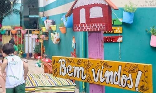 Reconhecimento Internacional de Projetos Educacionais que Promovem a Sustentabilidade Comunitária