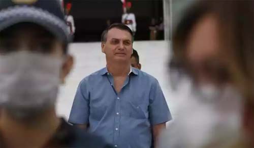 Bolsonaro anuncia contratação de mais de 3 mil médicos para postos de saúde