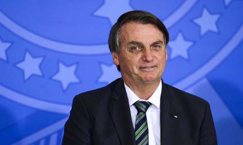 Bolsonaro assina decreto de indulto natalino   